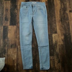 Levi’s 535 Super Skinny Jeans.